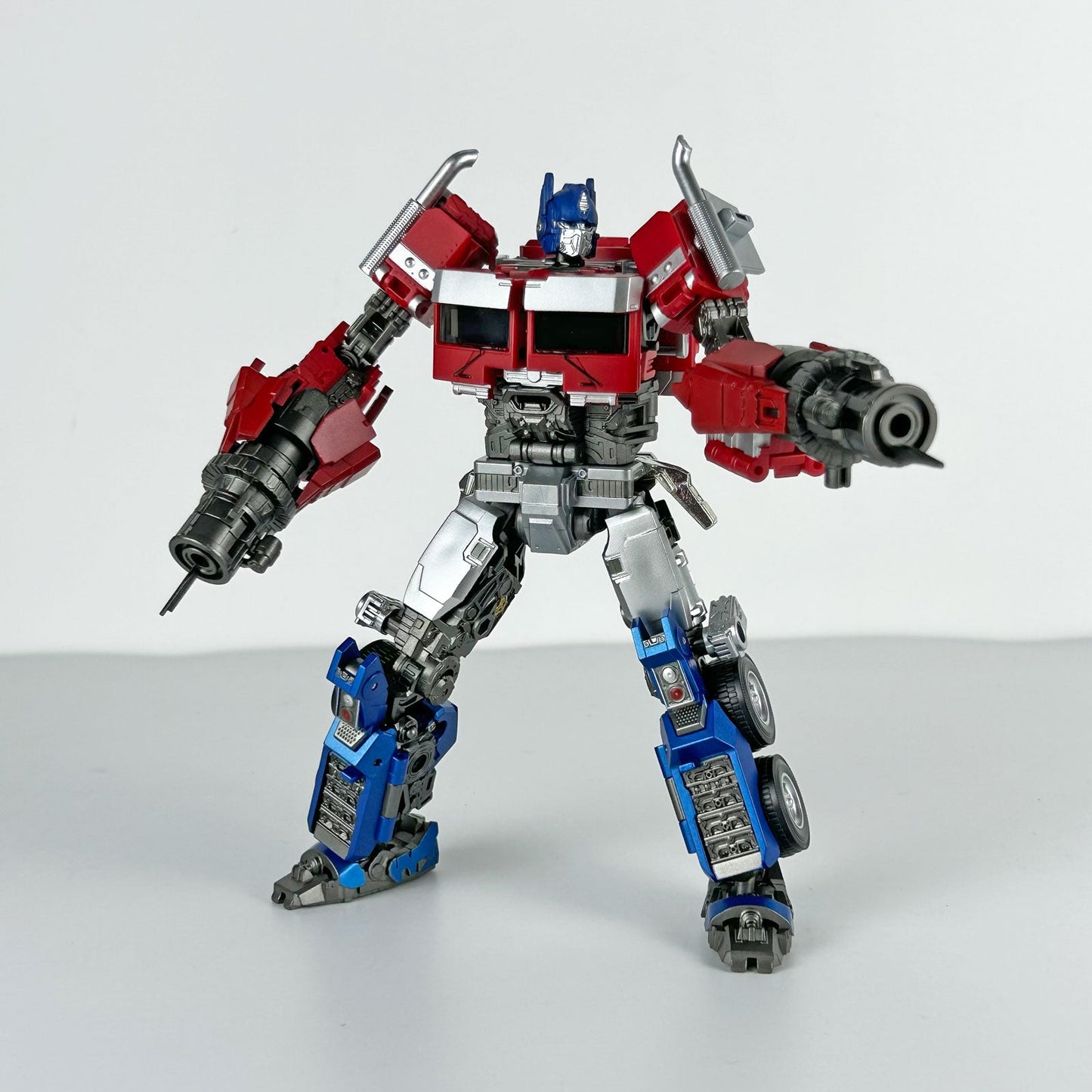 BAIWEI TW-1030 17cm / 6.69" Studio Series SS-102 Optimus Prime