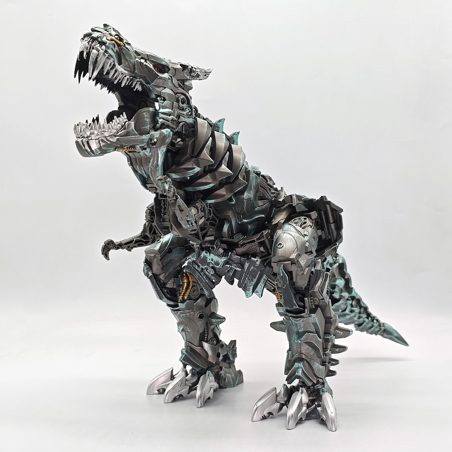 [Available in Mar/Apr] BAIWEI TW1034 Grimlock KO SS07