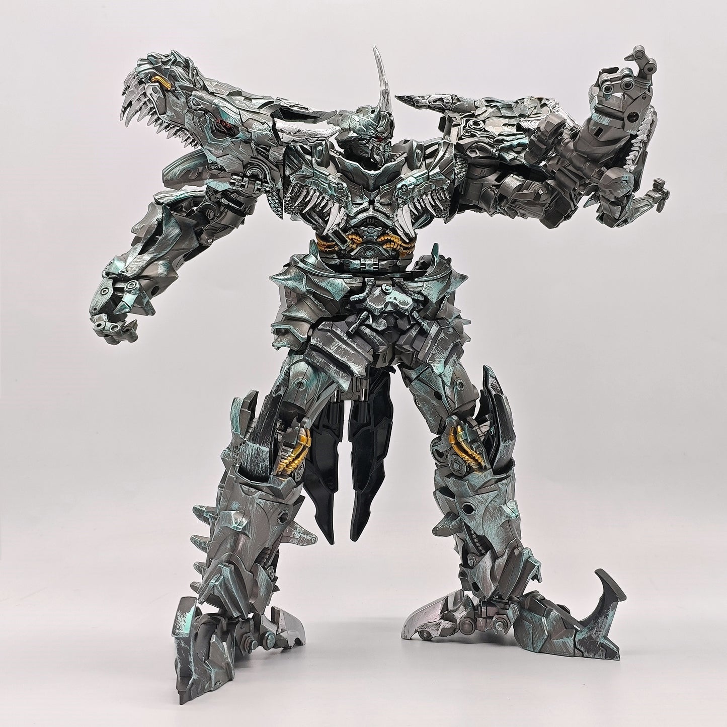 [Available in Mar/Apr] BAIWEI TW1034 Grimlock KO SS07