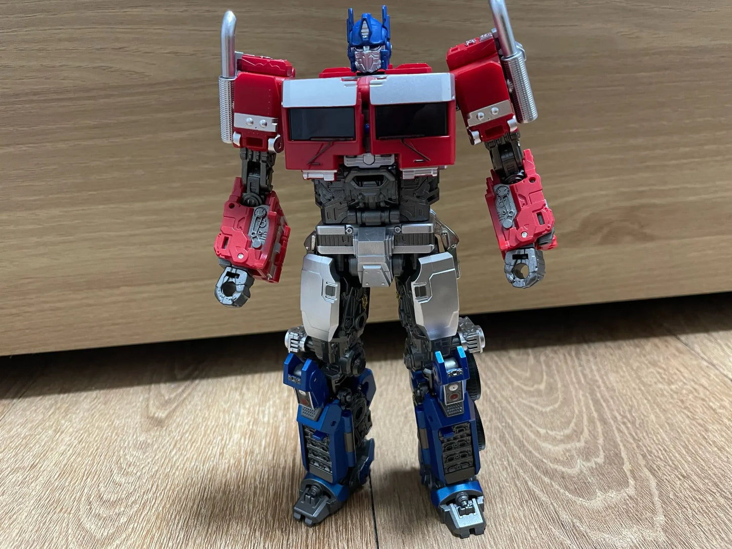 BAIWEI TW-1030 17cm / 6.69" Studio Series SS-102 Optimus Prime