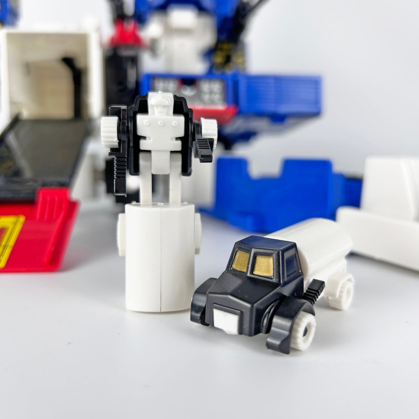 KO Micromasters Metroplex Metrotitan