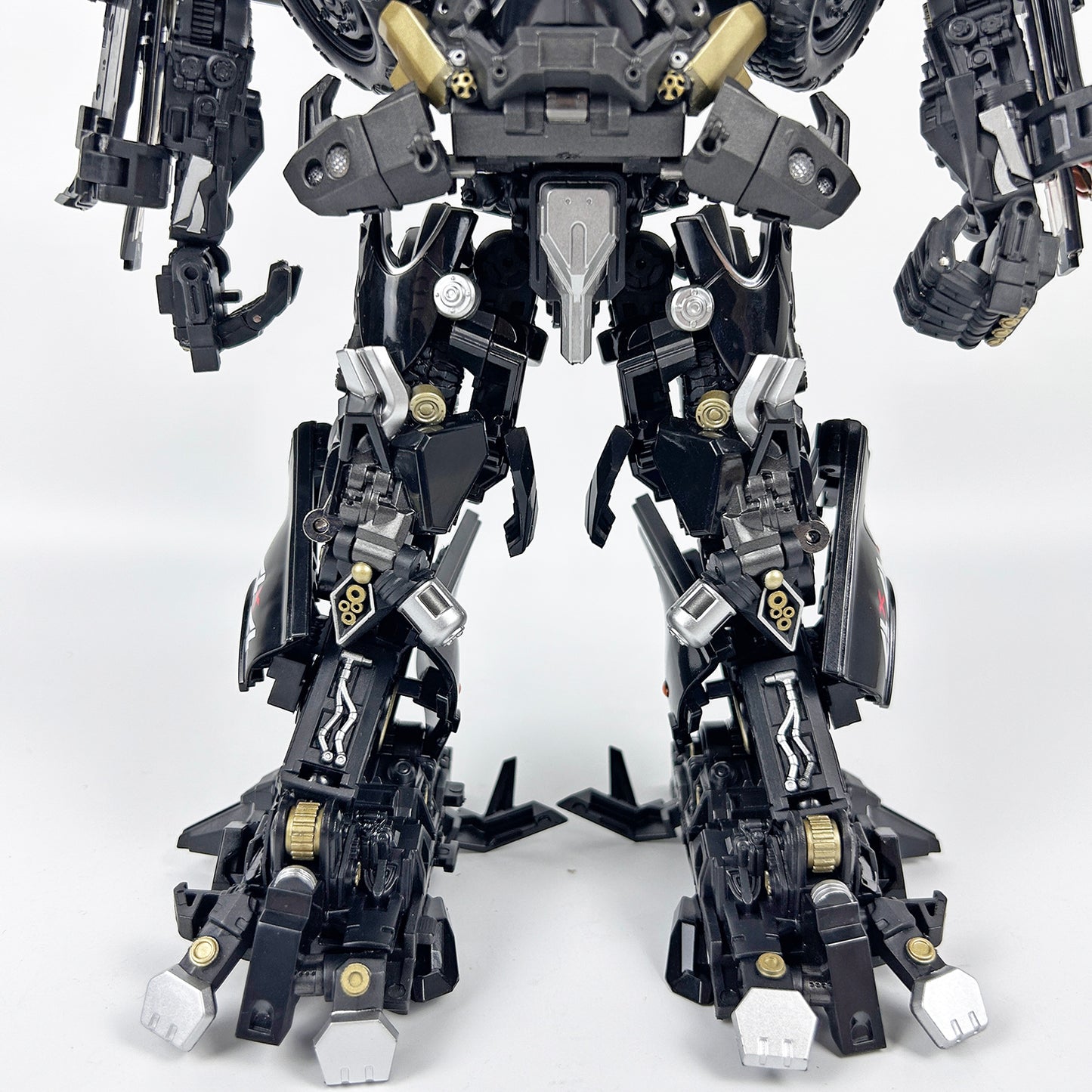 M06 Ironhide Oversized Version