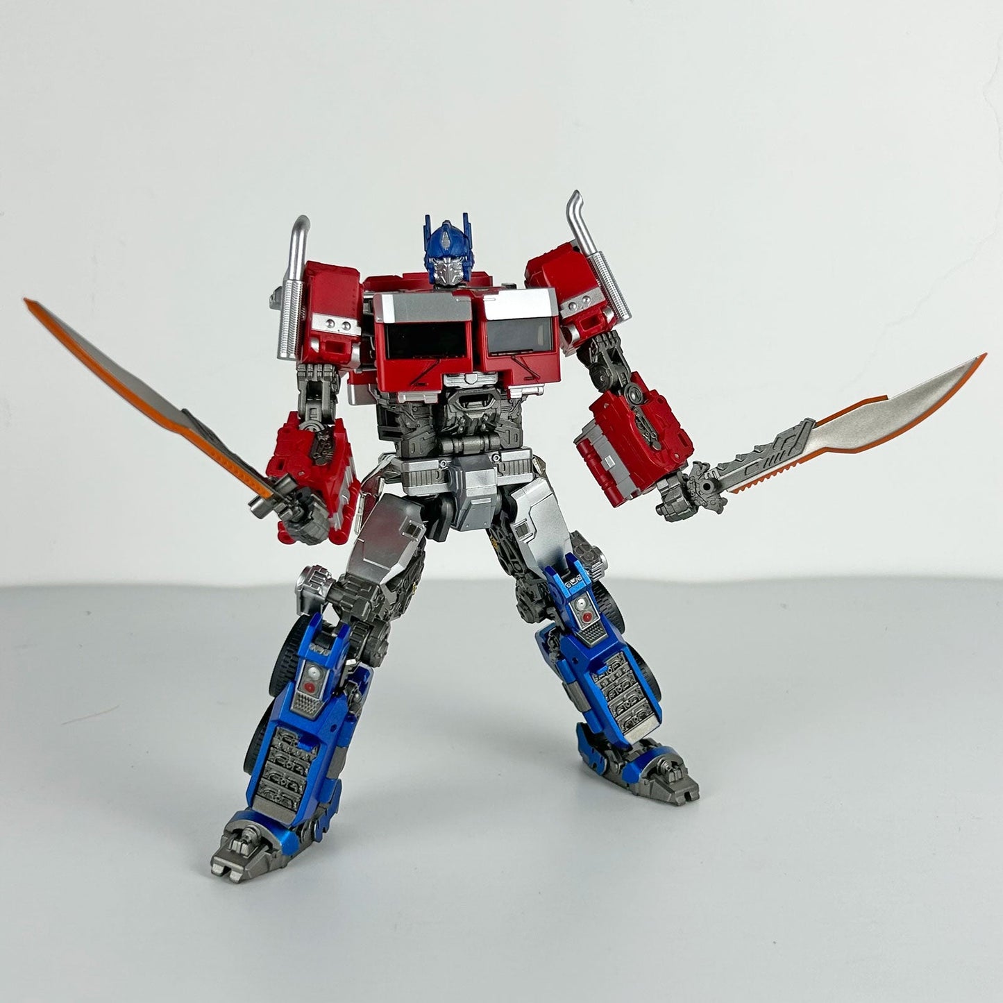 BAIWEI TW-1030 17cm / 6.69" Studio Series SS-102 Optimus Prime